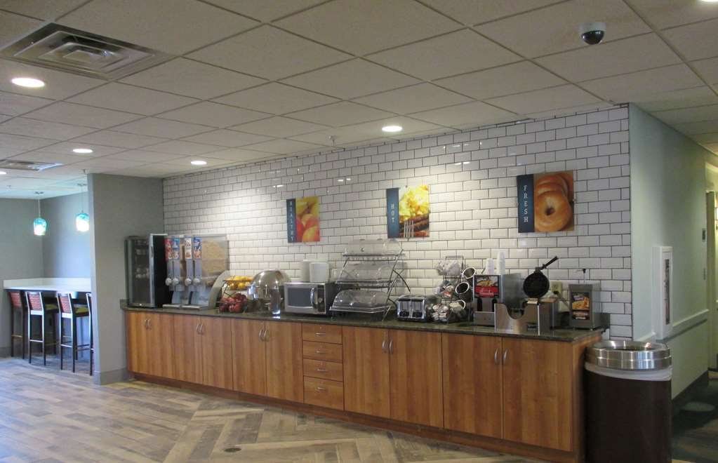 Best Western Plus Harrisburg Mechanicsburg Enola Restoran gambar